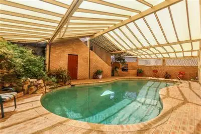 4 Thimble Court, Ocean Reef WA 6027