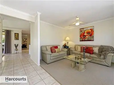 8 Montclare Court, Cashmere QLD 4500