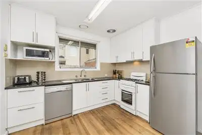 1/39 Jacana Avenue, Frankston VIC 3199