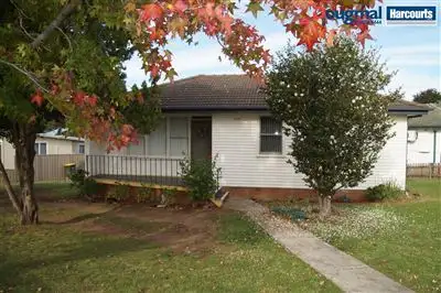 2 Milton Crescent, Leumeah NSW 2560
