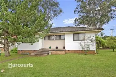 8 Le Maire Avenue, Lethbridge Park NSW 2770