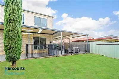18 Chestnut Crescent, Prestons NSW 2170
