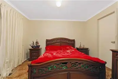 Fifth view of Homely house listing, 15 Gunsynd Close, Thomastown VIC 3074