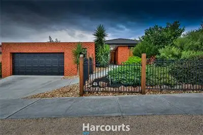 10 Manna Gum Drive, Pakenham VIC 3810
