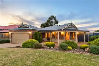 5 Jendalyn Court, Mount Martha VIC 3934