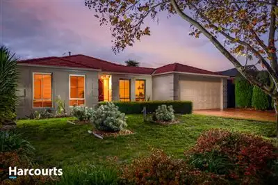 9 Turnberry Avenue, Narre Warren South VIC 3805