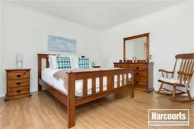 Sixth view of Homely house listing, 5 Hedgeley Drive, Berwick VIC 3806