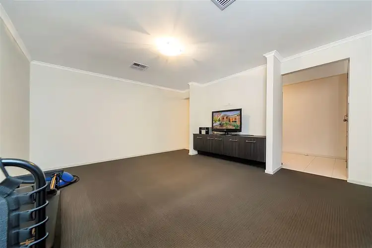 Fifth view of Homely house listing, 6 Flynn Court, Evanston SA 5116