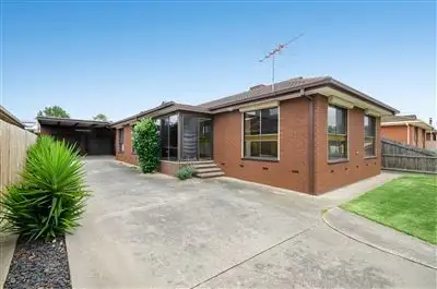19 Nicholson Crescent, Bell Park VIC 3215