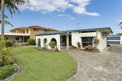 Third view of Homely house listing, 2 Makena Crescent, Birkdale QLD 4159