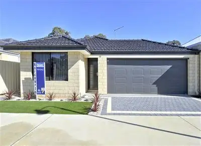 53 Warburton Trail, Lakelands WA 6180