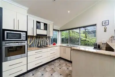 Sixth view of Homely house listing, 17 Guildford Close, Frankston VIC 3199