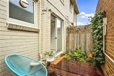 Fifth view of Homely apartment listing, 5/70 Collins Street, Thornbury VIC 3071