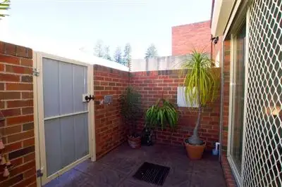 16 Plaza Lane, Frankston VIC 3199