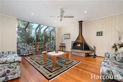 Second view of Homely house listing, 9 Genoa Court, Mount Waverley VIC 3149