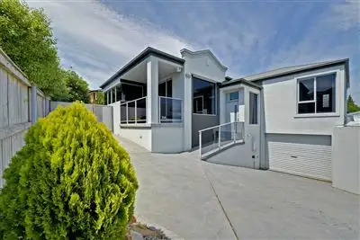 1/314 Carella Street, Tranmere TAS 7018