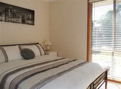 Sixth view of Homely house listing, 16 Mistletoe Lane, Glenrowan VIC 3675