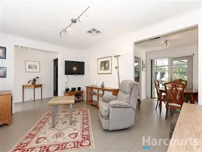 Fourth view of Homely villa listing, 2/5 Bridges Road, Melville WA 6156