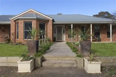 24 Kennel Road, Ararat VIC 3377