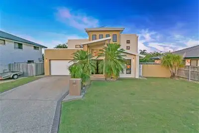 7 Lake Breeze Drive, Windaroo QLD 4207