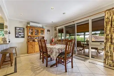 Fourth view of Homely house listing, 1 Paranda Court, Vermont VIC 3133