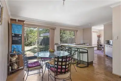 10 Murrumbidgee St, Hillcrest QLD 4118