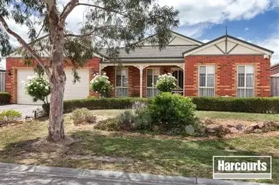 14 Mallard Street, Berwick VIC 3806