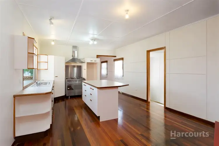 Fifth view of Homely house listing, 152 Elizabeth Avenue, Clontarf QLD 4019
