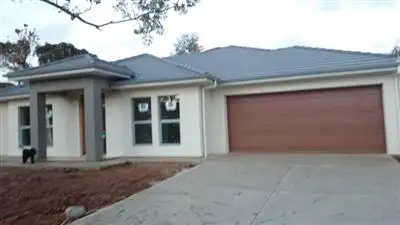 5a & 5b Tyringa Avenue, Rostrevor SA 5073