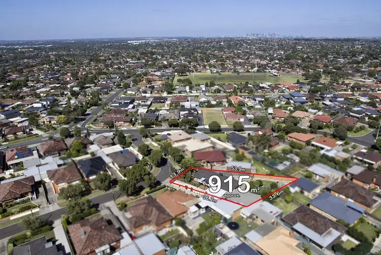 Second view of Homely house listing, 3 Muriel Court, Reservoir VIC 3073