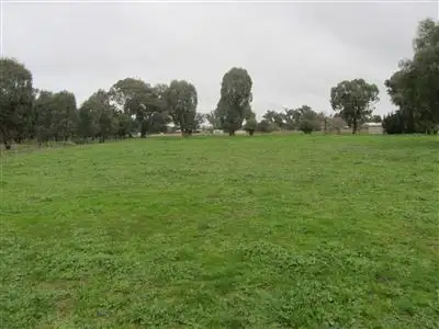 51 Bank Street, Avenel VIC 3664