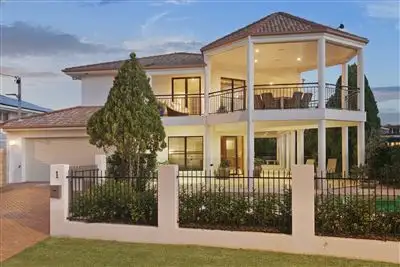 1 Bath Street, Birkdale QLD 4159