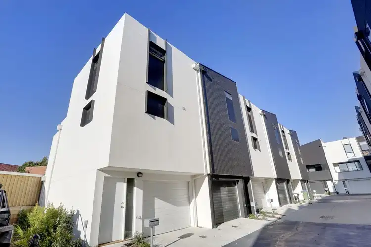 20/163 Carinish Road, Clayton VIC 3168