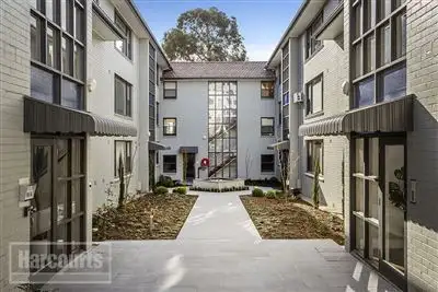 Fourth view of Homely apartment listing, 8/108 George Street, East Melbourne VIC 3002