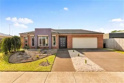 35 Newhaven Avenue, St Albans Park VIC 3219