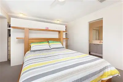 Fifth view of Homely house listing, 8 Blossom Chase, Aubin Grove WA 6164