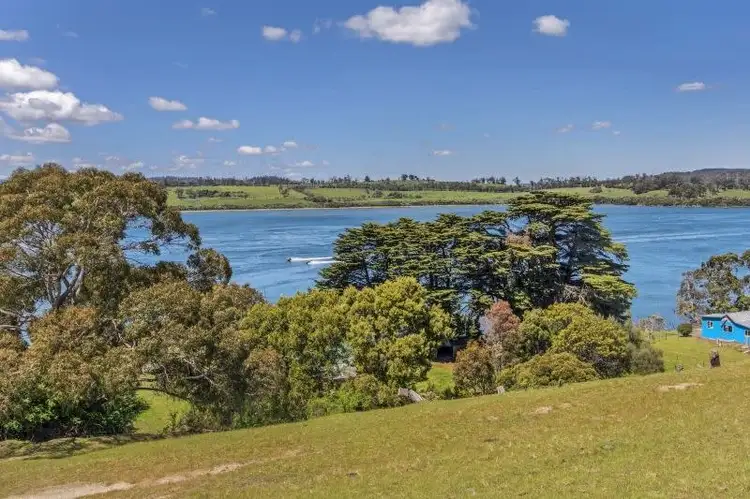 131 Camms Road, Kayena TAS 7270