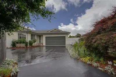 Main view of Homely unit listing, 2/7 Donald Court, Boronia VIC 3155