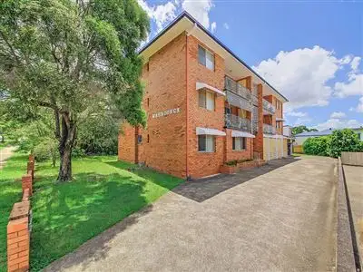Main view of Homely unit listing, 5/39 Norfolk Street, Coorparoo QLD 4151