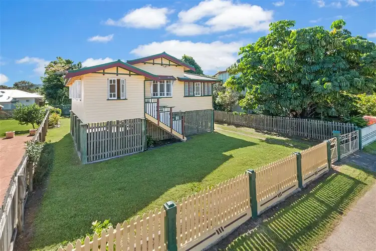 27 Bayswater Terrace, Hyde Park QLD 4812