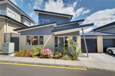 Main view of Homely villa listing, 4/10 Denison Street, Kingston TAS 7050