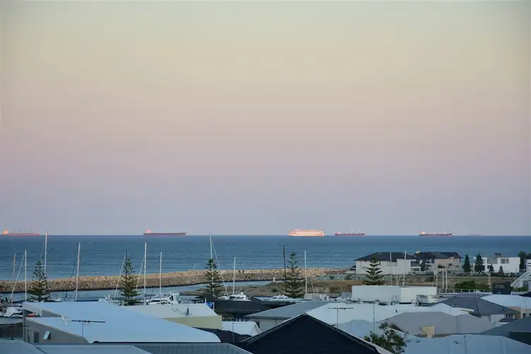 23 Newark Turn, North Coogee WA 6163