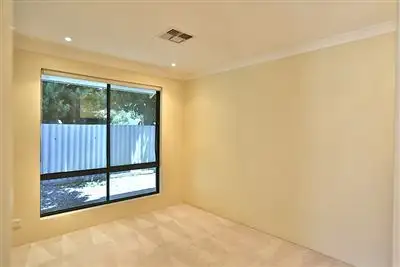 Seventh view of Homely house listing, 272a Belgravia Street, Cloverdale WA 6105