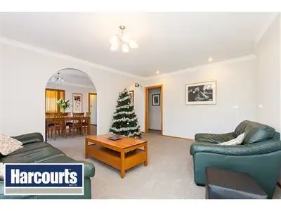 Sixth view of Homely house listing, 10 Grevillea Court, Warragul VIC 3820