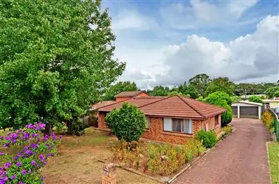 4 Chatsworth Crescent, North Nowra NSW 2541