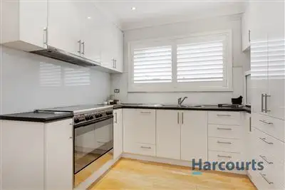 Fifth view of Homely apartment listing, 4/1 Omeo Court, Bentleigh East VIC 3165