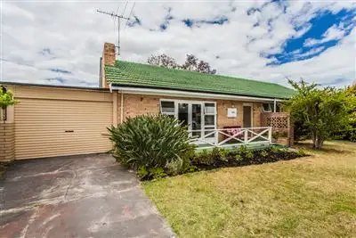 116 Kitchener Road, Alfred Cove WA 6154