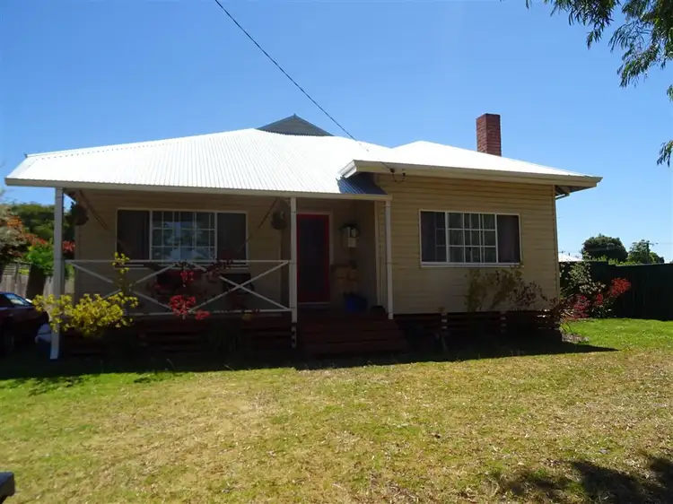 8 Duffield Street, Manjimup WA 6258