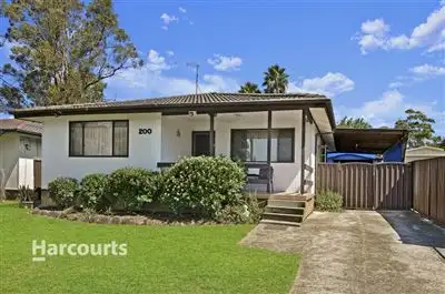 200 Woodstock Avenue, Whalan NSW 2770