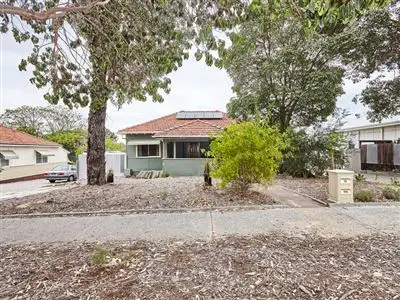 Main view of Homely house listing, 60 Rennie Crescent S, Hilton WA 6163